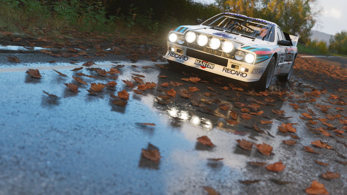 Fistexe's tweet photo. осень 😍 #ForzaHorizon4 #XboxShare https://t.co/ITnEc2PIhH