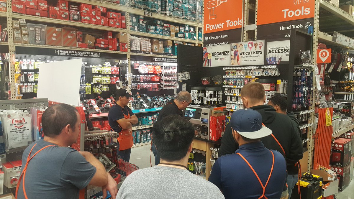 Another awesome round robin training session with our D25 DH Vinny!!!!!!!!!! <a href="/hmalak/">Sam</a> <a href="/billmurph5/">Bills</a> <a href="/mikeb6506/">Michael Bielewicz Jr</a>