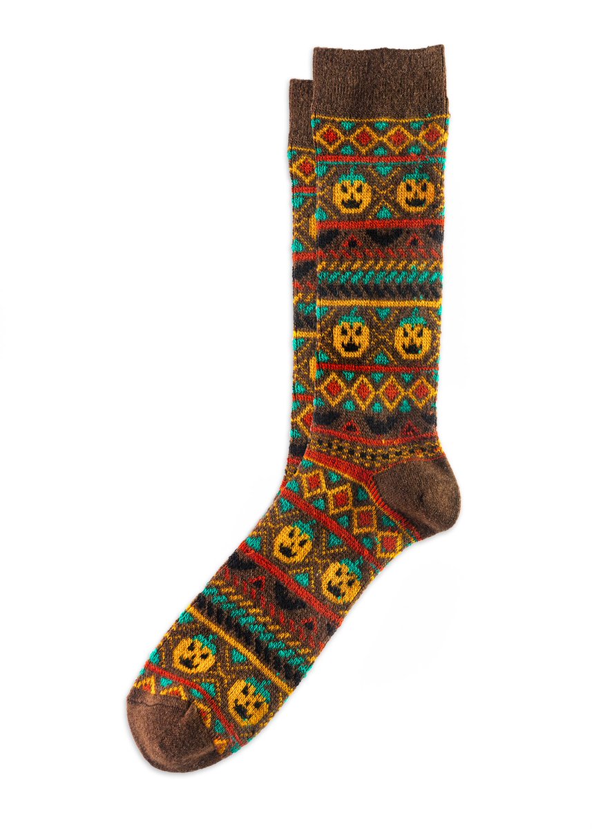 KJP's tweet image. RT if you want Sock-O-Lantern Fall sweater socks!  Only 50 pairs made.  Giving away 2 tonight 🎃🎃🎃  Available on KJP.com