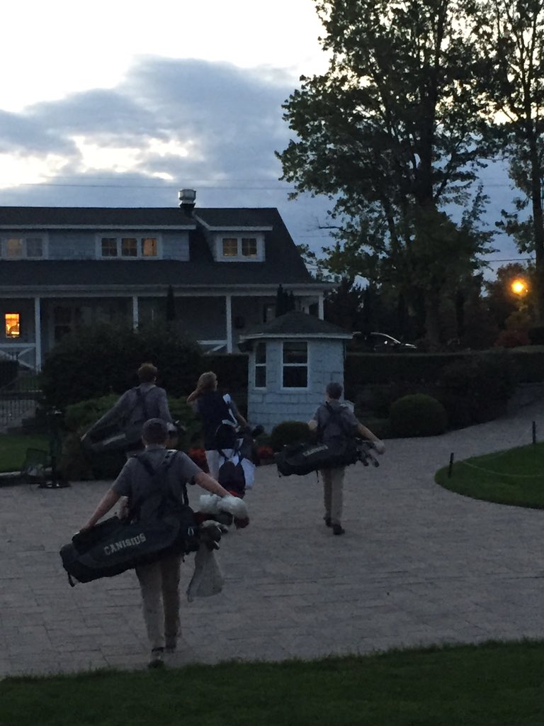 CanisiusHSGolf's tweet photo. The boys improved their record to 9-1, defeating St.Joe’s at Cherry Hill Country Club. Great overall team effort. #joesweek #preptalklive @WNYAthletics @CanisiusAD @CanisiusHS https://t.co/rODoet9mBU