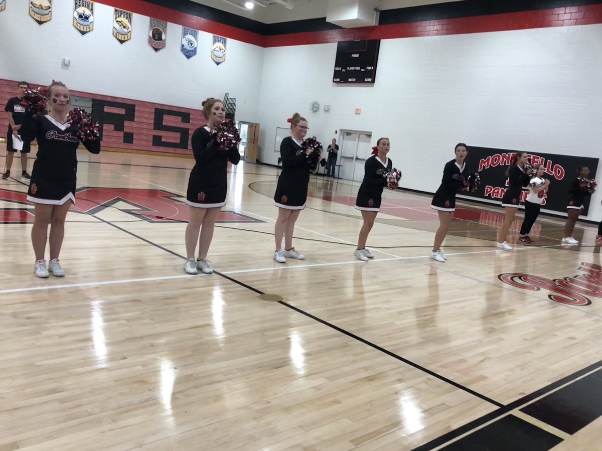 MontiStudCounci's tweet image. thank you to everyone who participated in and cheered at the pep rally today !! 🐾 spirit day was a success !! 🔴⚫️⚪️ #GoBand #GoCheerleading #GoMCs #GoVolleyball #GoFootball #GoPlay #GoXC #GoDance #GoGamers #GoTeachers #GoCrowd #GoPanthers