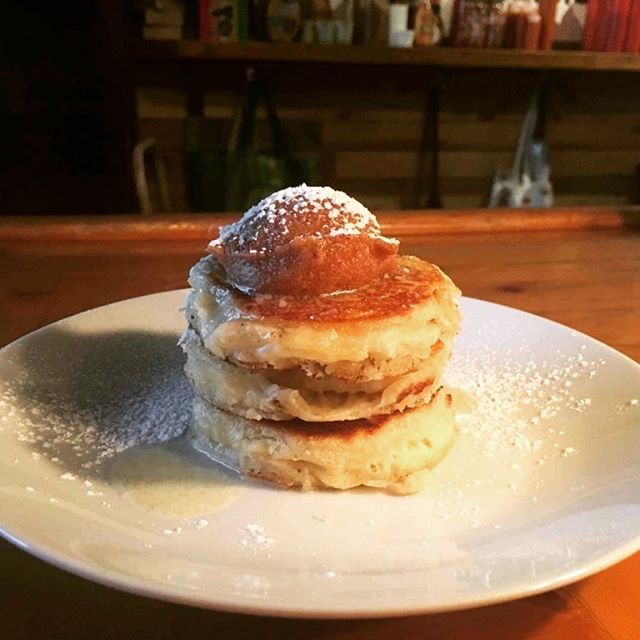 Greenwood_BBQ's tweet photo. Pancakes with smoked apple maple butter. Desert tonight!

#dessert #pancakes yumyum #apples #foodporn #r2bbq #danforth #papeanddanforth #smokehouse #delicious #the6ix #toronto #tasty 📌Greenwood Smokehouse
673 Danforth Ave, Toronto, On
Hours:
Sun 11AM… https://t.co/hw46xWG7UN) https://t.co/1rQZuBAj7X