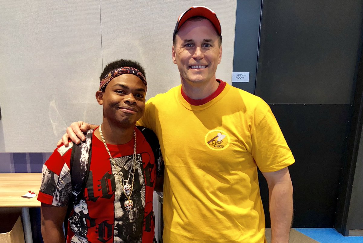 chopwithchris's tweet photo. @DangMattSmith Awesome to hangout with someone 1000x cooler than me! #YouTubeLab https://t.co/IFfsIFwZyJ