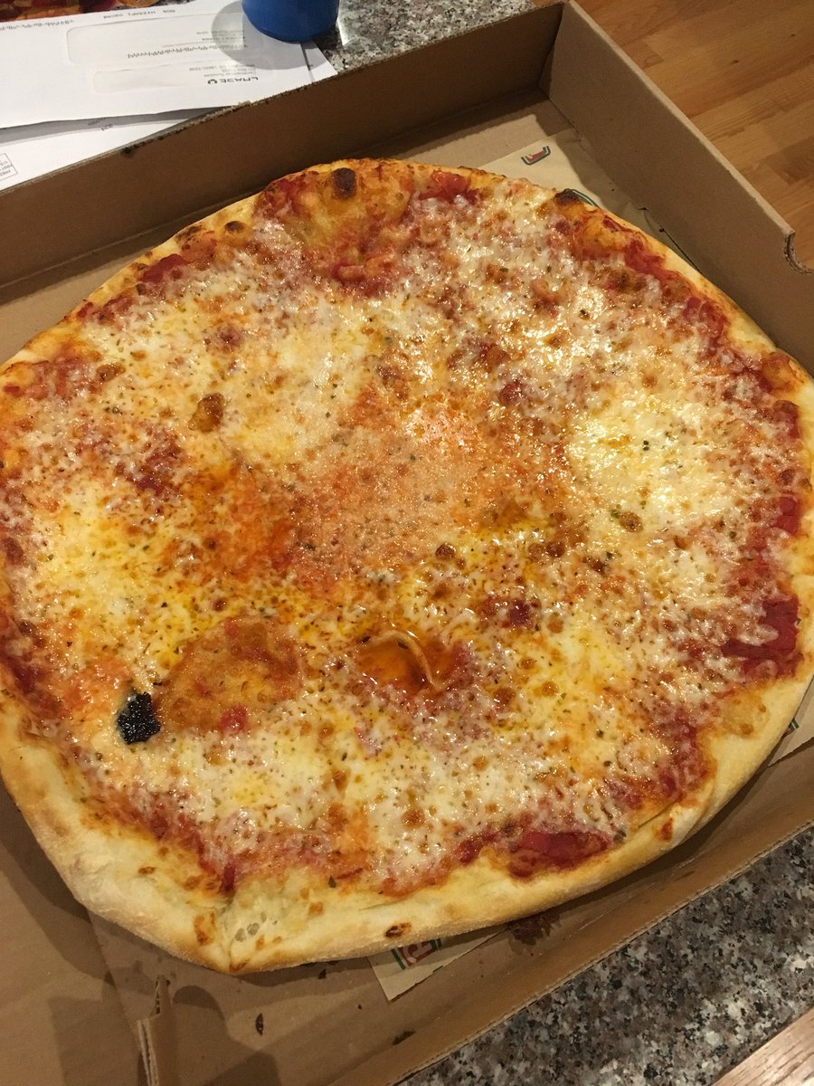 CMJ2013's tweet photo. @PapaGinos what’s going on here? Grossly greasy and it’s not even cut! https://t.co/74hOuD4Bwd