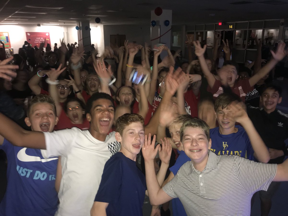 MaplePointSC's tweet photo. Having fun at the 6th, 7th, and 8th grade Welcome Back Dance! https://t.co/QVcFvKcuyT