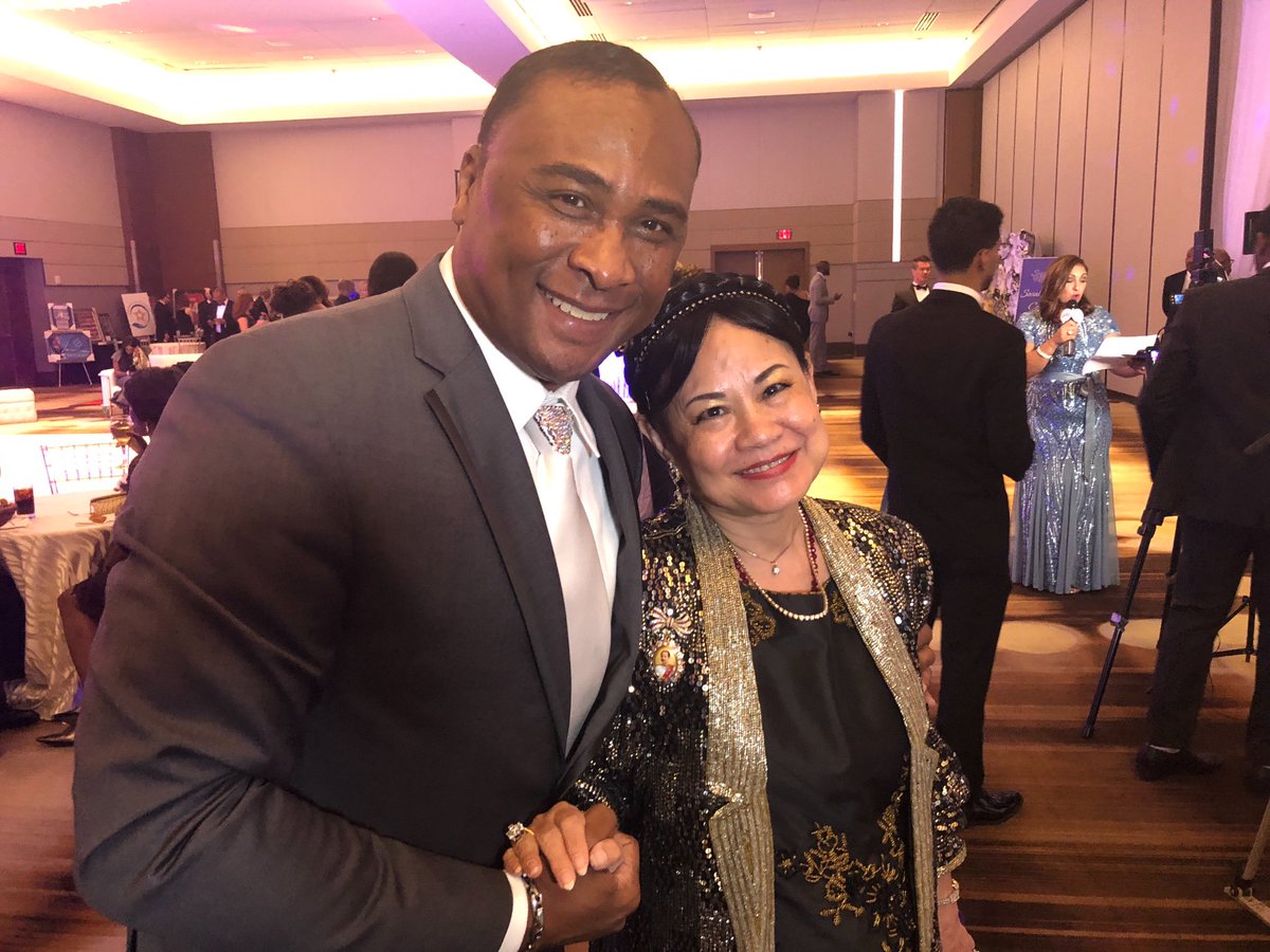 VinceBailey's tweet photo. @GMSDC Great time at the 2018 Spirit of Alliance Awards!! #WeAreGMSDC https://t.co/DVa0YIgpZa