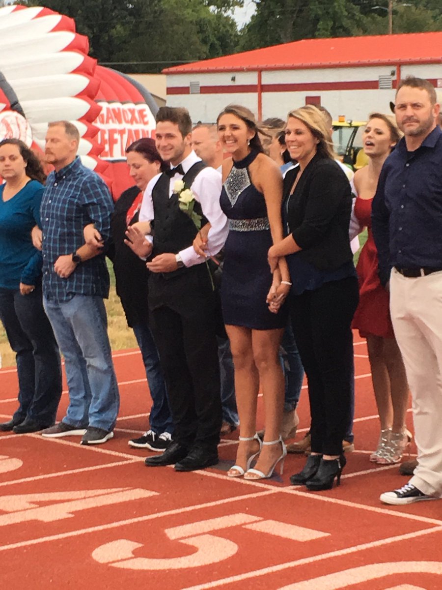 TongieVball's tweet photo. Congrats to @taylorknippp and @_searcyy on being on the Homecoming court! You guys represent the volleyball team and Tonganoxie well! https://t.co/3vS2B97J2J