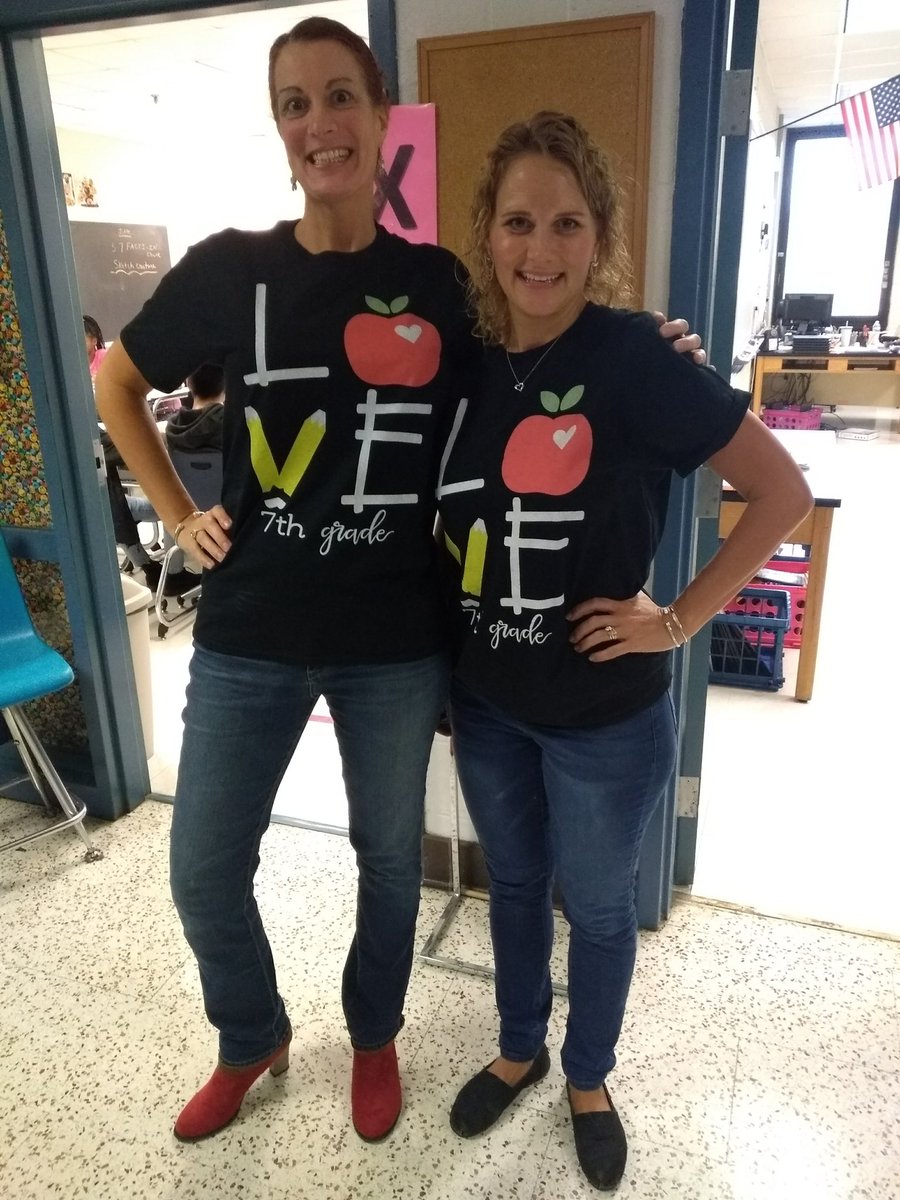 smsfreddo's tweet image. Fantabulous Friday with my Fantabulous teammate!😘❤ #LoveMyTeam #SMSThisIsHowWeDoIt #7thGradeFor17Years @WeAreSMSpartans