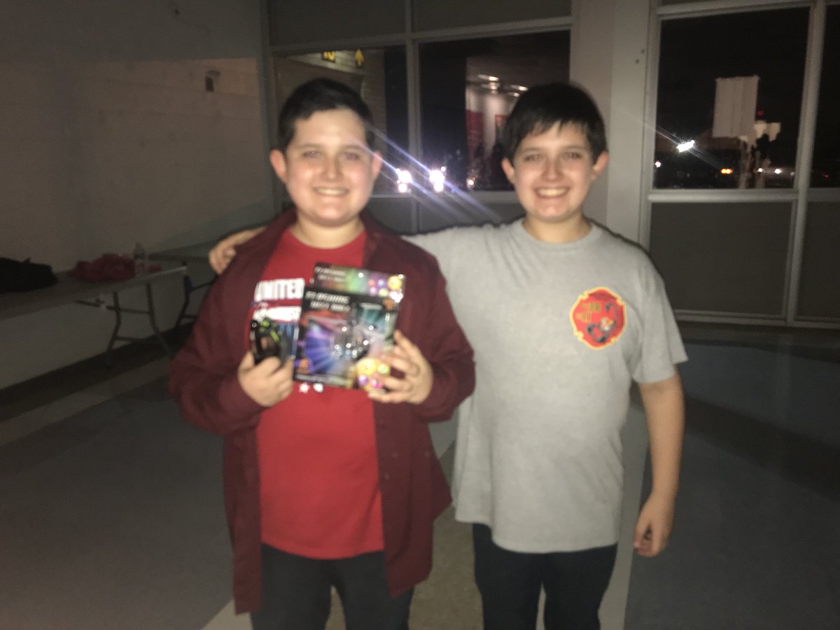 MaplePointSC's tweet photo. Some of Maple Point’s lucky students who won the Food Drive raffle! Thanks for the donations! https://t.co/s3bRTkibaP