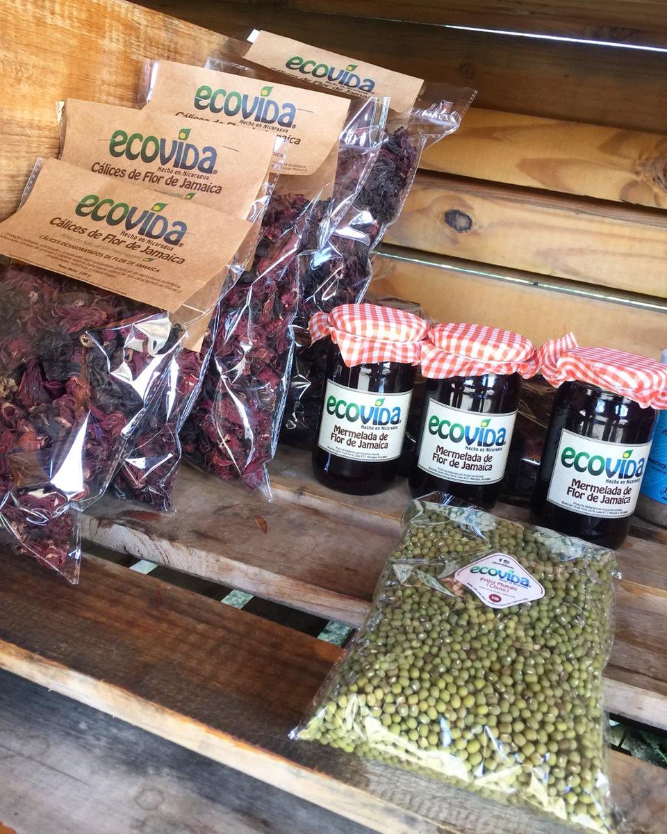 ElhuertoNic's tweet photo. Holaaaa amigos de Twitter, les invitamos a visitarnos mañana sábado y el domingo en El Predio, vengan a degustar de nuestros productos emprendedores y a conocer más de ElHuerto🌽💯
¡LOS ESPERAMOS, YEIIIHHH!🙌🏻
#EmprendiendoConLaCasa https://t.co/YdGFSory6O