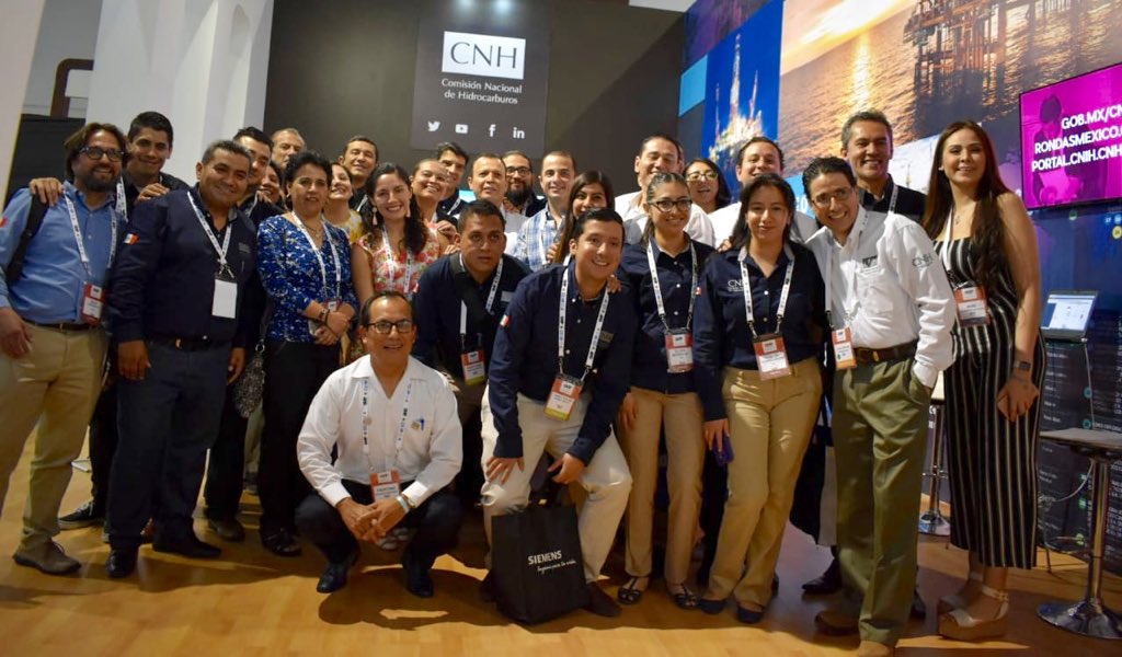 CNH_MX's tweet photo. Tienes hasta mañana para visitar nuestro stand en el #CMP18 con 3 conferencias. Consulta aquí nuestro programa: https://t.co/oz2oNkR76O