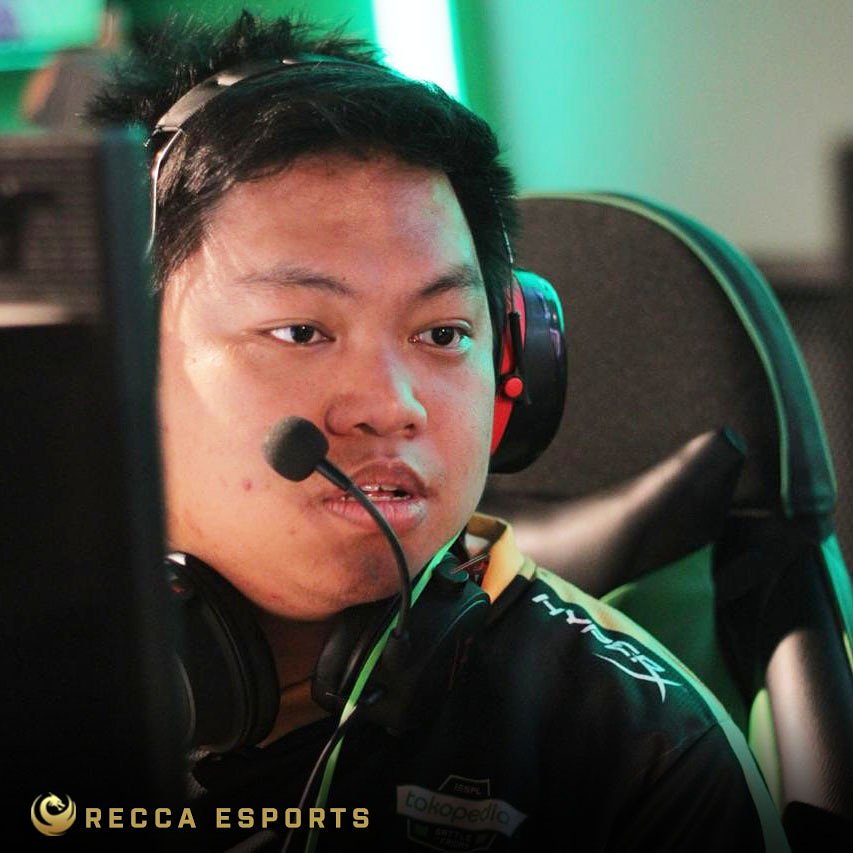 reccaesports's tweet photo. Divisi CS:GO kemarin mendapatkan kemenangan 2-0 di TBOF by IESPL akan tetapi PB kami kalah 0-2. Terima kasih dukungannya kemarin. Kami akan terus berusaha menjadi yang lebih baik!
.
#GoRecca #CubeTV #OMENbyHP #HyperX #LGGamingMonitor #DigitalAlliance #TeamGroup #GGS #IESPL #TBOF https://t.co/fdJM9QOkjD