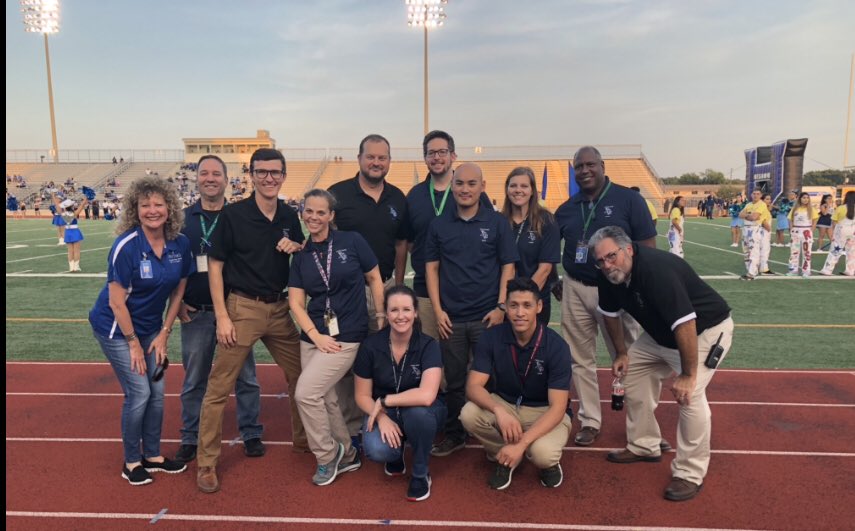 dezavalaband's tweet photo. Hey hey!  Middle school night at the Nimitz Game!  Half of Irving bands here.  Go DZ, LMS, BMS, and JMS @IrvingISD @IISDFineArts @deZavalaMS @BandLamar @nimitzHSband @lady https://t.co/GbeOb7D5zJ