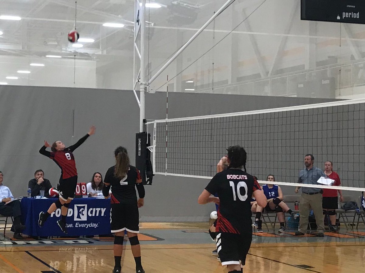 CASmokies's tweet photo. Senior Night tonight for @CASBobcats Volleyball! Congratulations  &amp; thank you to our Seniors, Haley &amp; Hailey.
Varsity won in straight sets to go to 10-4 so far this year, and Junior High remains undefeated with a 9-0 record after a win. GO BOBCATS! #CASmokies #CASBobcats https://t.co/dFlZ7JUy0R