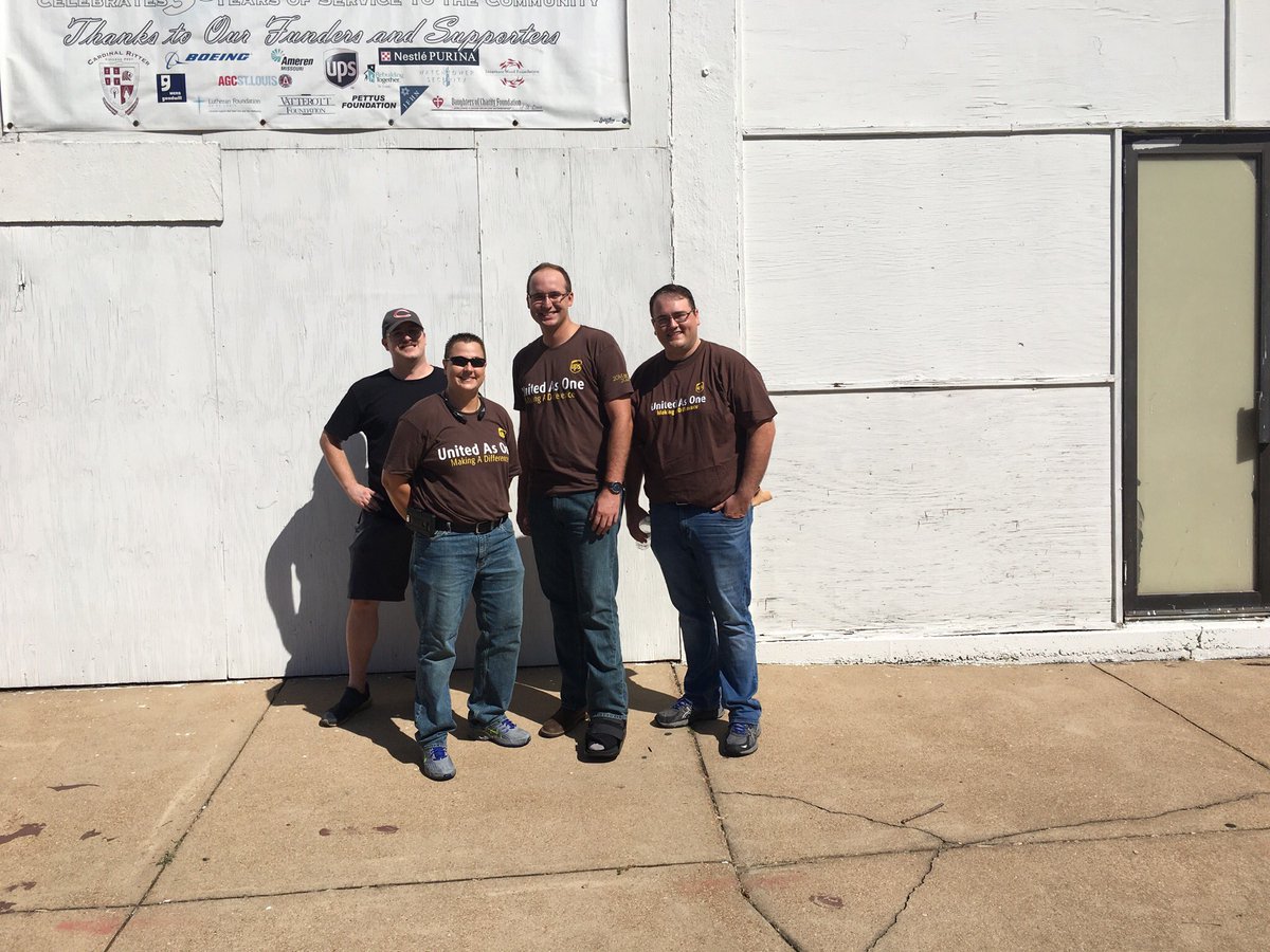 #globalvolunteermonth  Thank you for those who showed up to clean the #NSEC building today! Near Southside Employment Coalition has been serving the St. Louis community for 35 years! <a href="/jrindafernshaw/">Fern Shaw</a> <a href="/CP_UPSers/">Central Plains</a>