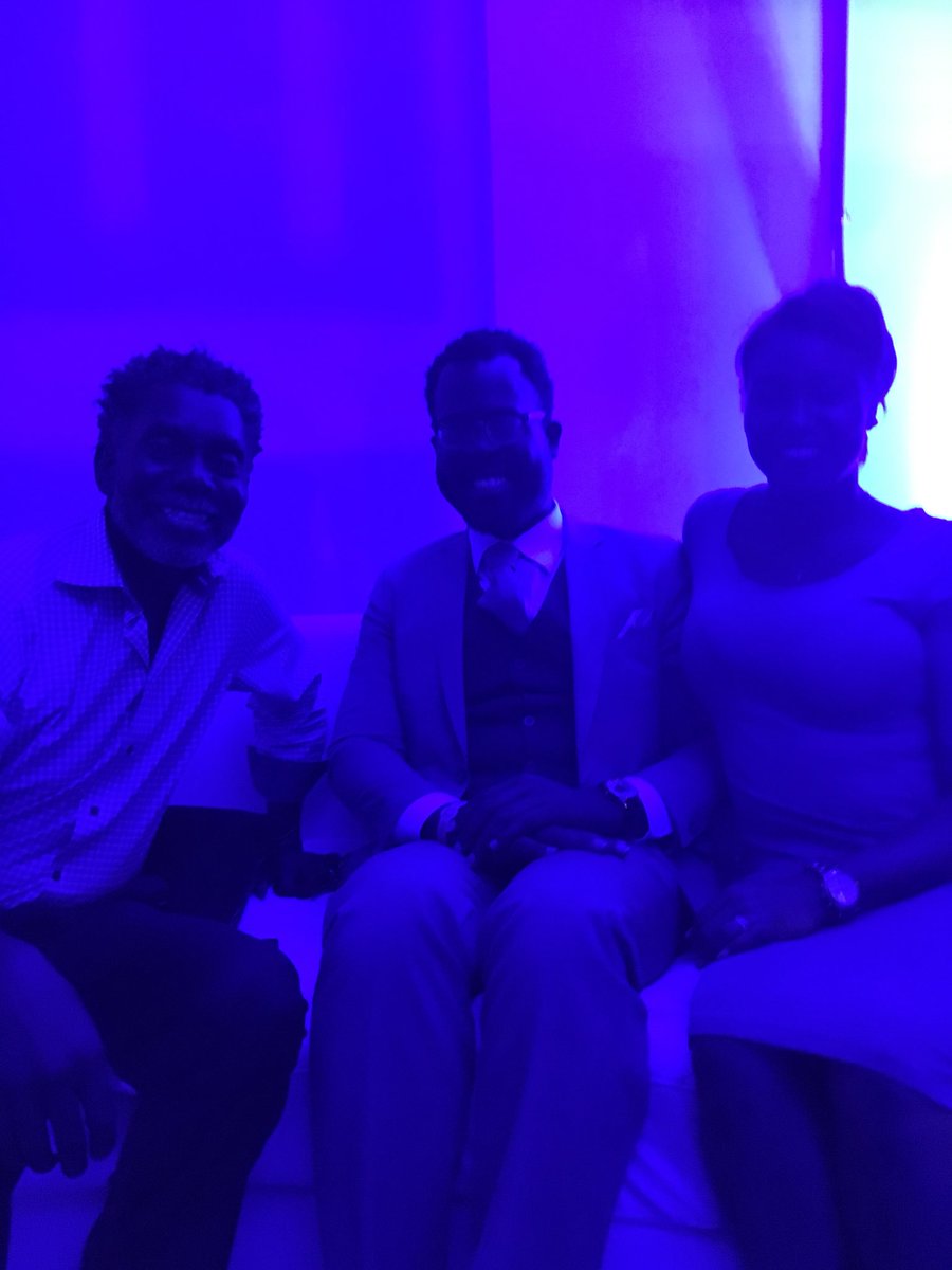 LaurenDAdkins's tweet photo. #ArtAllNightDC Pre-party at @HStreetDC with video artist @beyanelsomart #BlueScreenByBE. Anwar Saleem, Lachelle Harrison, Bernard Grayson. So gorgeous. https://t.co/NZKfE0LYht