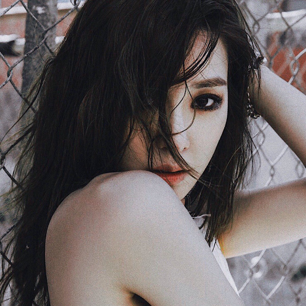 ART__is_'s tweet photo. ART is Tiffany Young https://t.co/gw65VYDJ0H