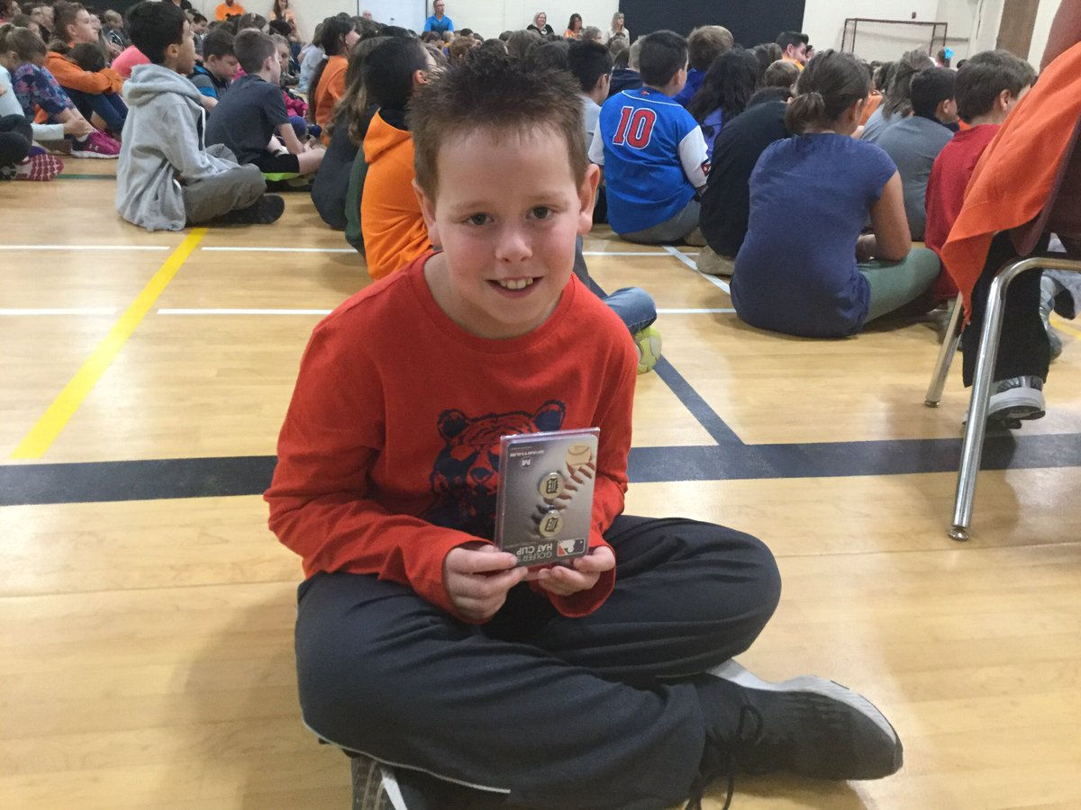 MissJJTweets's tweet photo. 4/5J honouring our Triple A students of the month ES and JP - great leadership and attitudes! Congrats to JH too who was pulled from the good news draw! @HPSVP https://t.co/SWa9CZVAqB