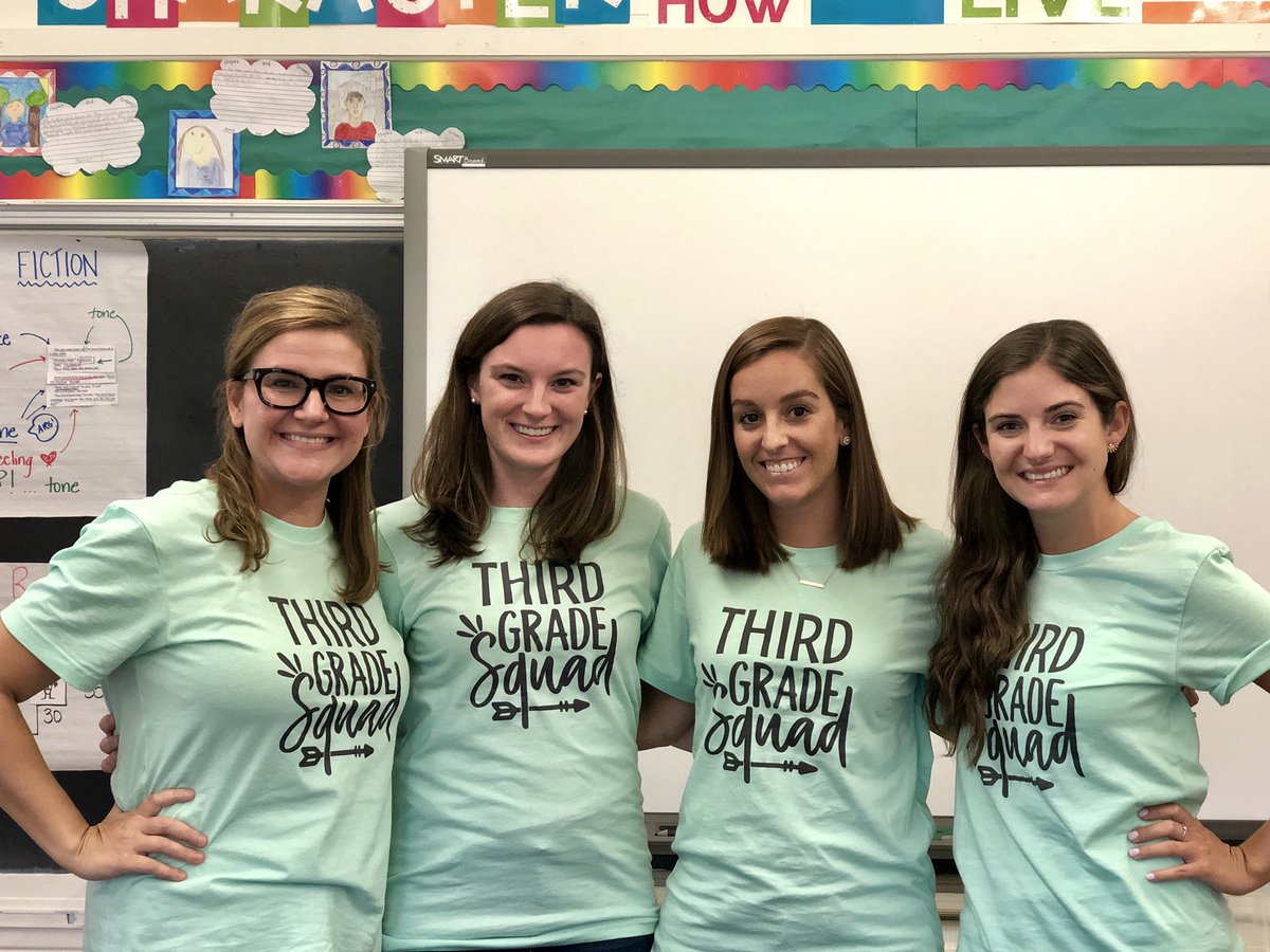 3RCAS's tweet photo. Happy Friday from the the  third grade squad! #casrocks https://t.co/dT1MmlY6ut