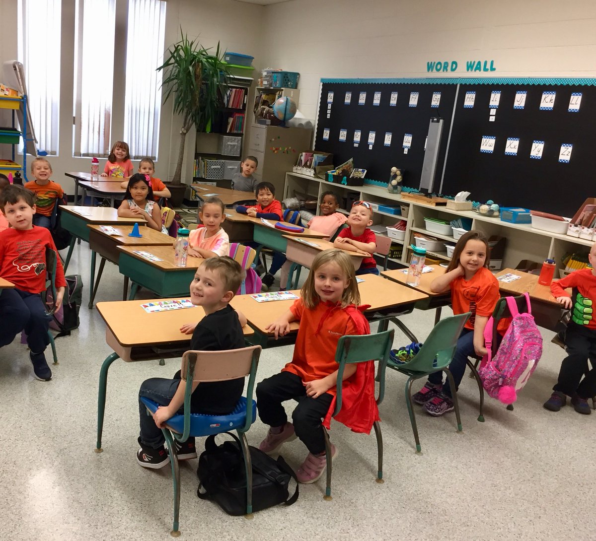 ConlyMrs's tweet photo. Mrs Conly’s grade 1 class did great at wearing their orange shirts today #orangeshirtday2018 #everychildmatters https://t.co/MwyYg6C7Ac