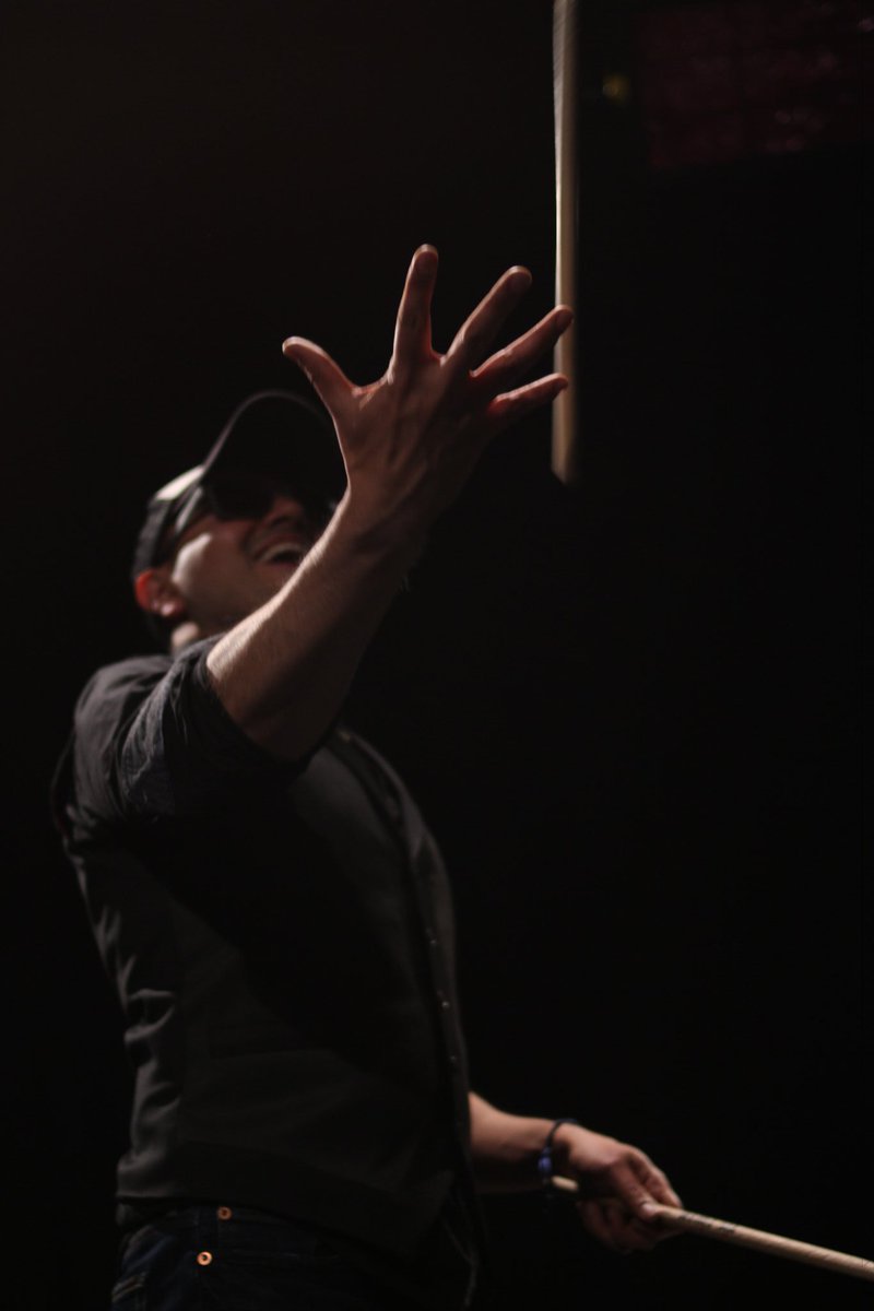 paranoideband_'s tweet photo. @JarroGabriel es el baterista de Paranoide, su poder quedó registrado en nuestro primer sencillo #catrasca escuchalo en @SpotifyLatino @DeezerLATAM @AppleMusic #rockcolombiano fotografía por Productora On &amp; Off siguenos también en instagram @paranoideband_
https://t.co/J9Tt5Oef6j https://t.co/u1jAFii9id