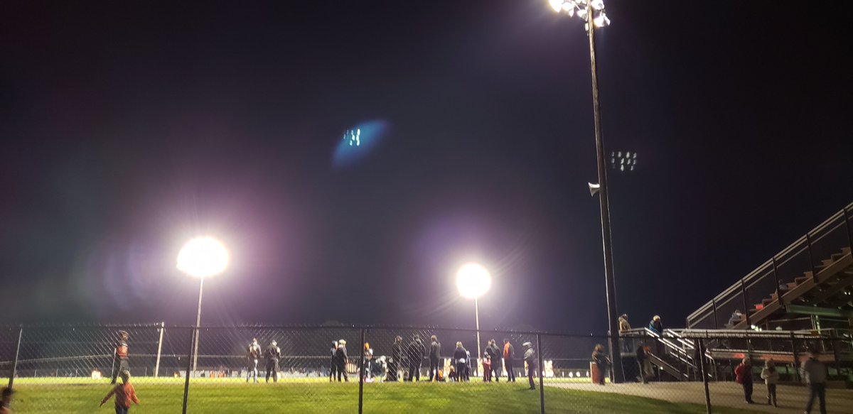 WAOWPhotog2's tweet photo. Stratford leads Auburndale 31 to 7 at the end of the 1st half #SportsExpress9 https://t.co/PrS8Ttgkw1