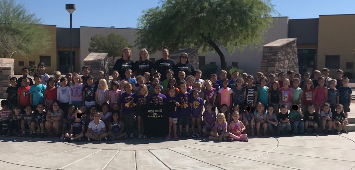 fourpeaksajusd's tweet photo. Good luck to @ProspectorFB tonight at homecoming from your Roadrunner kindergarten fans!
#whateverittakes #fpescandoit 

@ajusd43 @TheGoldMine_ https://t.co/DgLNx3dQWd