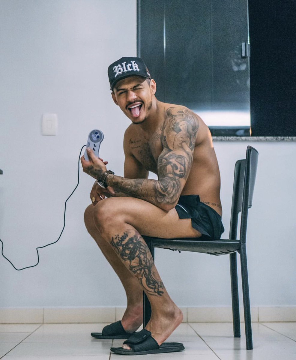 HungriaOficial's tweet photo. Foi por 1 acaso que virei adulto, mas ainda tenho aquela alma sonhadora de um menino de 13🤙🏾 https://t.co/P2HhtYoSrP