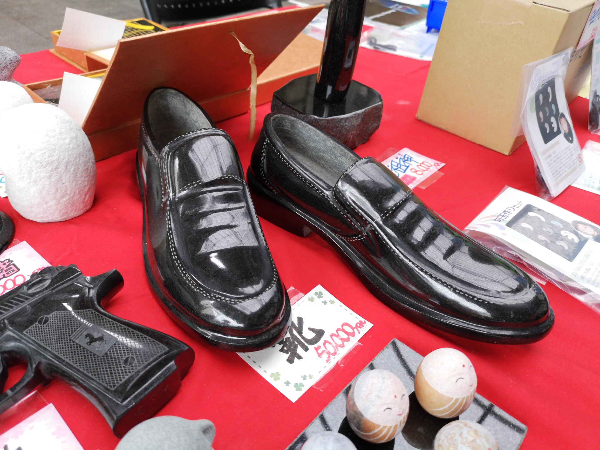 これが・・・石！？石で造られた作品のリアリティがすごすぎる！！