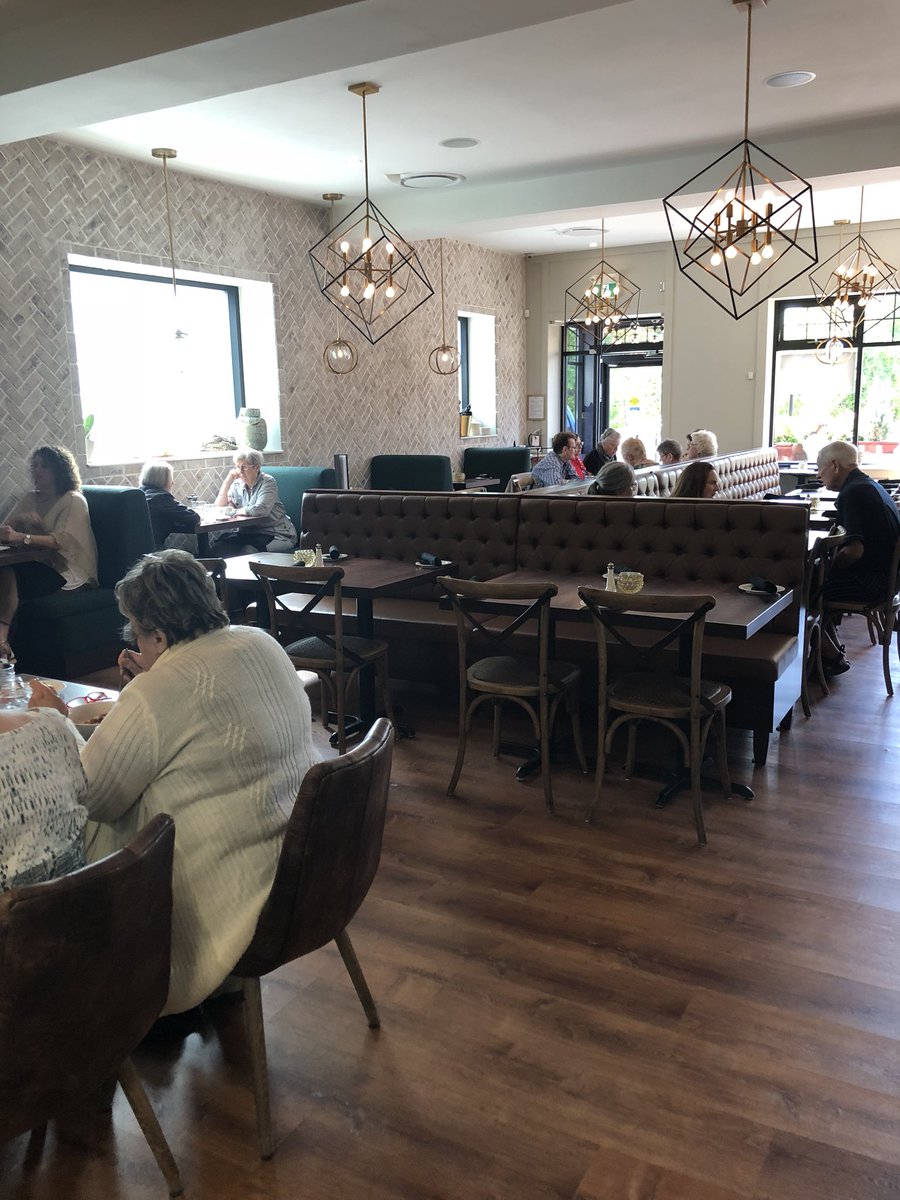 Just another glorious day here at Kamoosh Bistro. 
Feel free to come on down and see all of us in action creating the beautiful magic we do.
#kamooshbistro #kamooshbistrowaterdown #kamooshbistrodrinks #kamooshbistrobar
#waterdown #waterdownontario #waterdownrestaurants