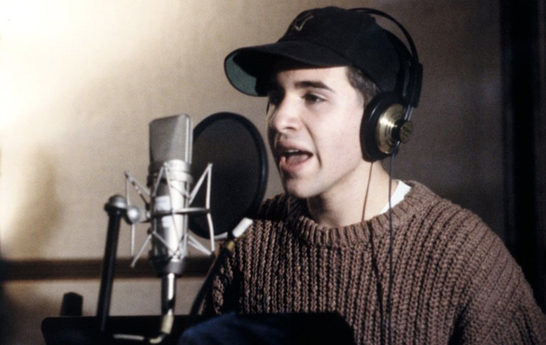 Happy 45th birthday to Brad Kane, the singing voice of Aladdin!  