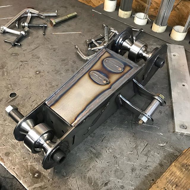 Tribe4x4's tweet photo. The start of a steering upright. #twistedmonkeyracing #tribe16 #jointhetribe #f100prerunner #foxshocks #wickedprerunners #fkrodends @ryon.77 https://t.co/FkKo2iI6sB https://t.co/QSG7QZ55L1