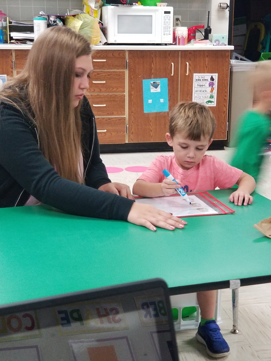 beth3petric's tweet photo. Evaluating students working their "jobs" at RBES. Love this program and students' abilities to help out in the school where they grew up! #redbud132 https://t.co/xPCM4hpn4p