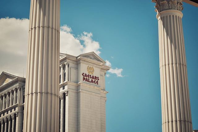 daz_benn's tweet photo. Where is Caesar?  I never found him at the Palace. 
#vegas #vegasstrip #caesearspalace https://t.co/P9E2TLO3Sj https://t.co/jc3Gyo9TO7