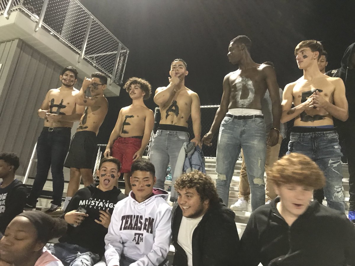 MHS2k191's tweet photo. That Mustang Pride #Stanggang 🐎 https://t.co/FNar90apnS