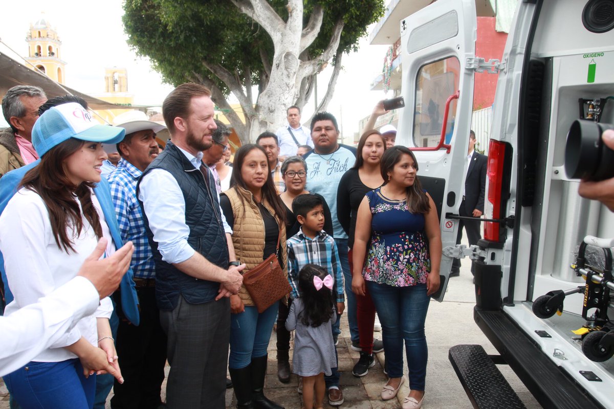 Gracias al trabajo conjunto de <a href="/RegidoresPue/">Regidoras y Regidores</a> y el compromiso de los Comités Ciudadanos de Presupuesto Participativo, los vecinos de San Baltazar Tetela ahora tienen una ambulancia para la zona. El trabajo en equipo multiplica los beneficios para todas y todos.
