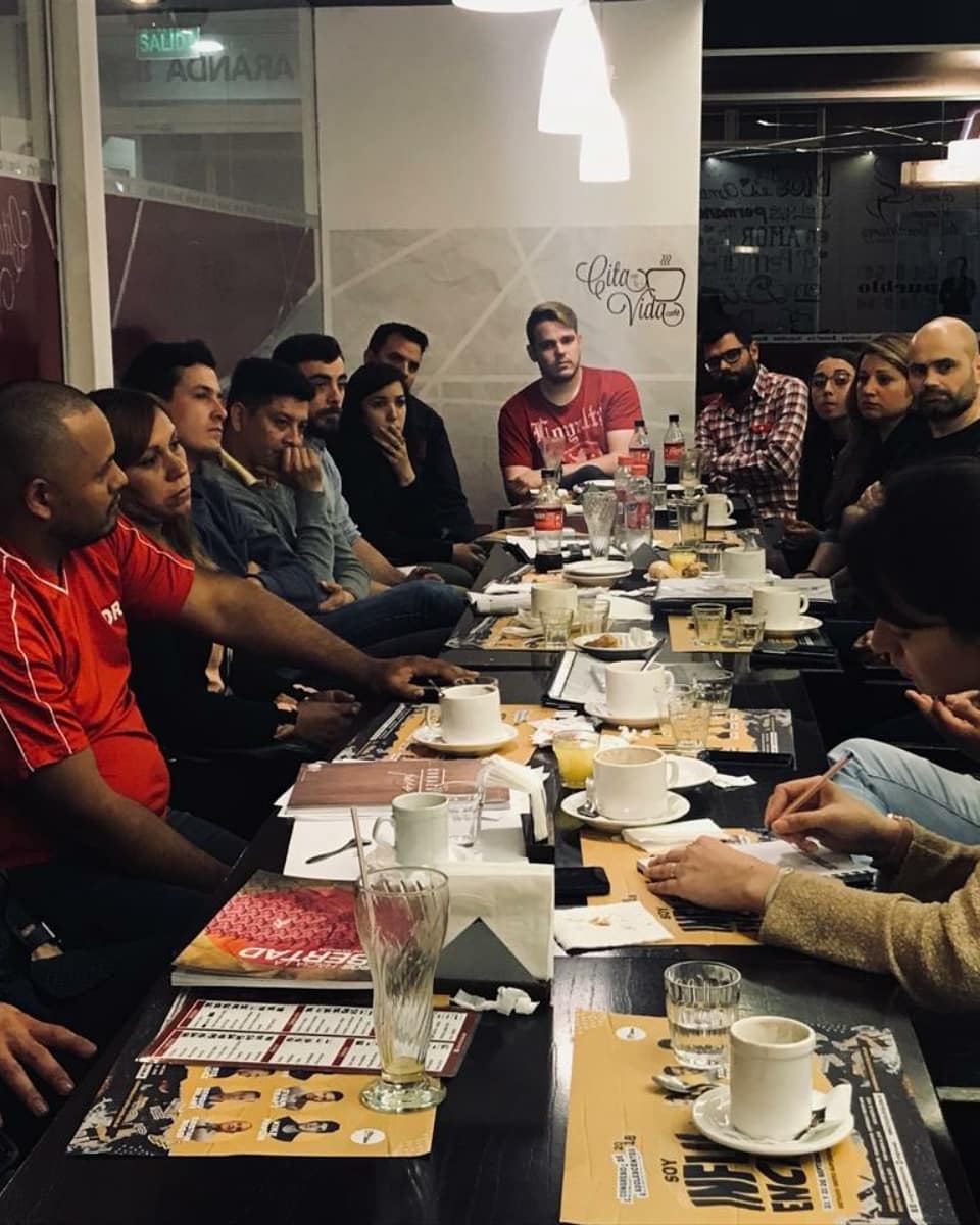 RedLiderJuvenil's tweet photo. Muy entusiasmados con la reunión que tuvimos el jueves. Reunimos visiones y fuerzas para los próximos proyectos.
Compartimos la lista de los diferentes proyectos y esperamos que te puedas sumar. https://t.co/lCLGmIf2n1