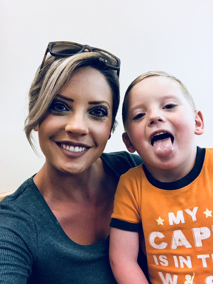 shanda018's tweet photo. Love bug💙 https://t.co/s4fih5g4SY