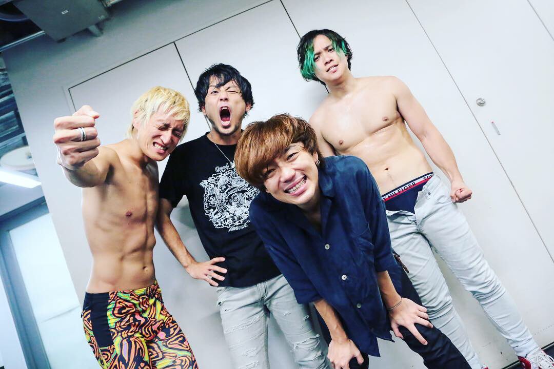 koichi_gma's tweet photo. 昨夜はツアーファイナルでした🔥10周年、ベストアルバム、節目となるこのツアーに、来てくれた皆、力を貸してくれた対バン、ライブハウス、関わってくれた全ての人に感謝🙏
12月には主催サーキット、来年1月からはワンマンツアー‼️チェック宜しく👍一緒に進んで行こう👍
https://t.co/mMPb9yIFXD https://t.co/27UnmtYgRA