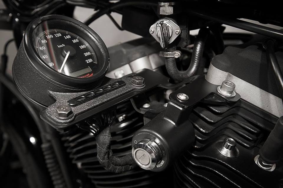 BDP_Spain's tweet photo. Traslada el encendido y el velocímetro OEM con este soporte para tu #HarleyDavidson!!

➡ https://t.co/wOxXc30PCm
・
・
・
#BlackDuckParts #Brass #Motorcycleparts #Harleyparts #HighQuality #harley #harleyrider #custom #custombike #custommade #motorcycle #motorcyclelife https://t.co/294Q5RvIlF