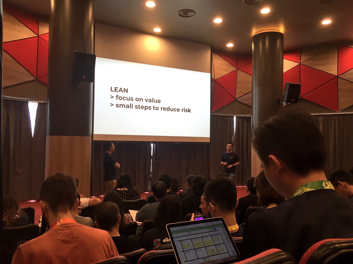davidfzy's tweet photo. Lean startup canvas workshop ft. @importlifeaslf happening here at @StartupWeekend Singapore! #Queenslandrepresent https://t.co/GrSHo93J1M
