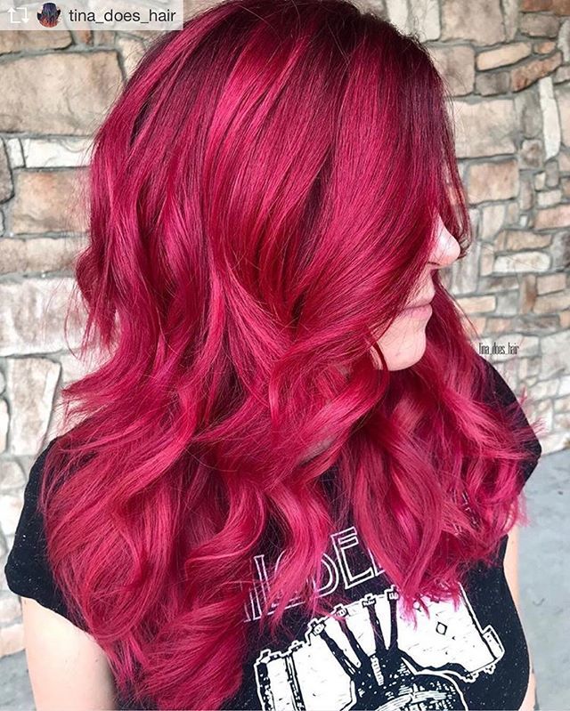 beautifinder's tweet photo. Beautiful red tone created by @tina_does_hair #coloredhair #colorist #popofcolor #licensedtocreate #gorgeouscolor #beautifulcolor #hairstylist #hairdresser #hairinspiration #hairidea #haircruch #hairartist #haircolorist #hairdesigns #beautifinder #beautylaunchpad #behindthec… https://t.co/eZ5rrO6QVc