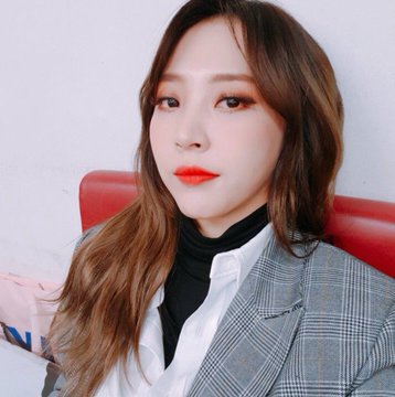 mrsdatebayo's tweet photo. #Moonbyul #문별
#sophisticated
#womancrush
#overrap #oversing #overseduce
@RBW_MAMAMOO https://t.co/qRf07cYeJQ