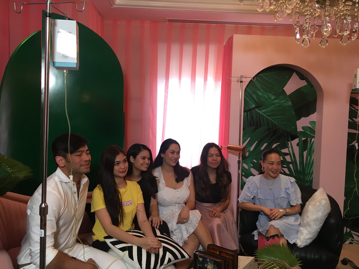 ABSCBNNews's tweet photo. Kapamilya stars Heaven Peralejo, Leila Alcasid, Maris Racal, Sue Ramirez arrive at the Belo Medical Suite for last minute #ABSCBNBall2018 preps | via @_katrinadomingo https://t.co/CS8kt8Xo6e