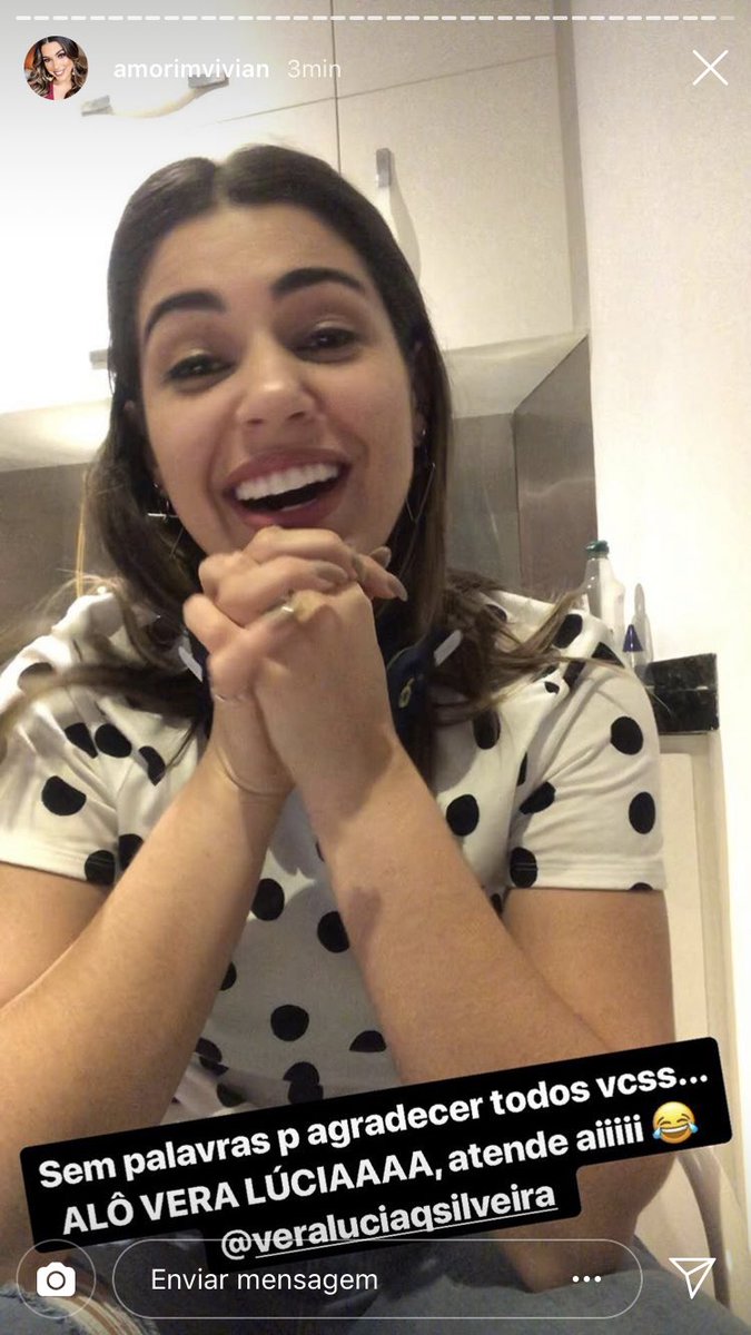 hyssaguedes's tweet photo. É NOSSO!!!! Missão dada é missão cumprida para os Amorins! C O N S E G U I M O S!!! Obrigada, Senhor! Toda honra e toda glória é Tua! 😭😭😭🙏🏻🙏🏻 #MelhorApresentadora #PJB2018 https://t.co/yWt0ohEN8V