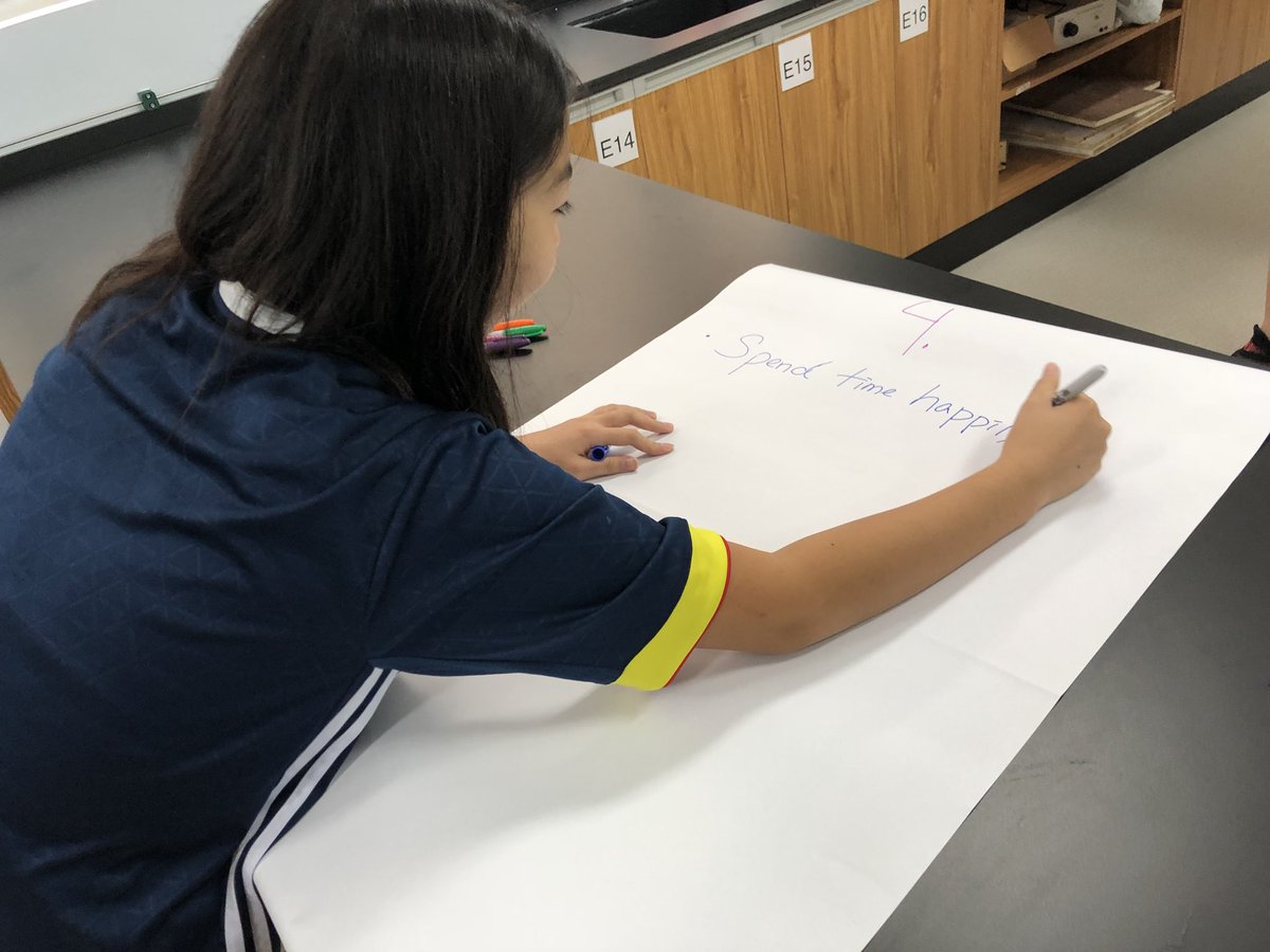 glaubis2's tweet photo. Grade 9 students at work: a list of what is important during this year of HS #findyourpassion is at the top! #advisoryprogram #highschool @QAISEdu @JRafaelAngelM #qaislive https://t.co/WK7becNjfg