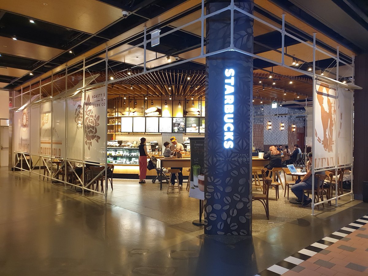 crlin64's tweet photo. 저녁먹고 디저트로 스타벅스에서 제주 말차샷 라떼 한 잔 마셔야지~~~
#스타벅스 #STARBUCKS #잇토피아 #EATOPIA #스타필드고양 #StarfieldGoyang #제주말차샷라떼 #JejuMatchaShotLatte https://t.co/1duzkdaNzK