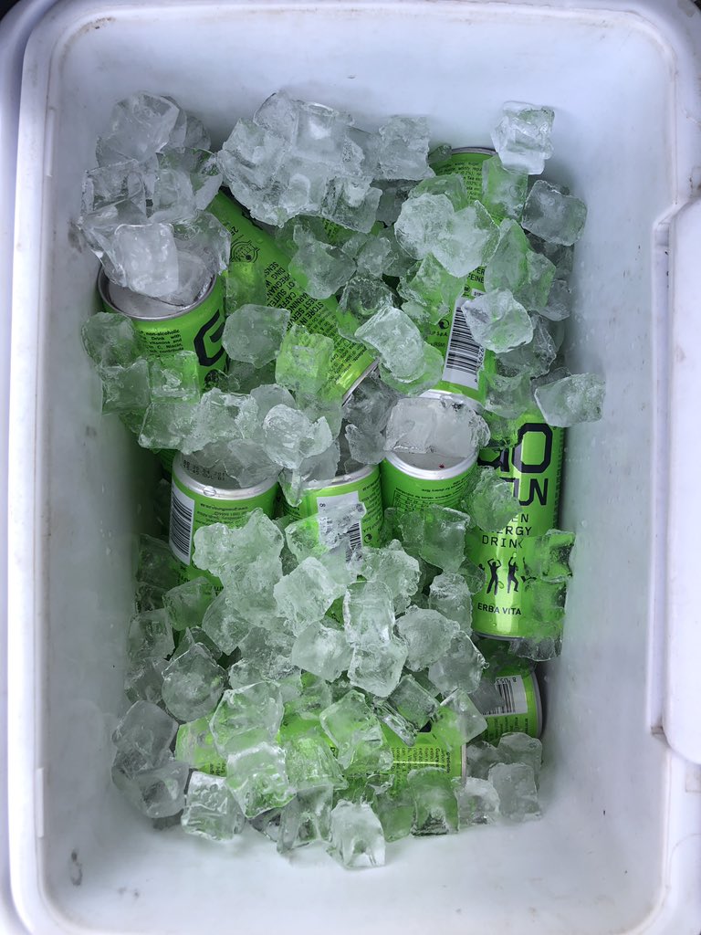 goandfunsa's tweet photo. We’re in spreading the #AmazinglyGoodTaste of #NaturalPower in Fourways and the folks here are loving it! It’s available #EverywhereYouAre and now you can have it #AnytimeYouWant inside North Star Freshtop. May the #energy be with you! https://t.co/XEhr5NkML0