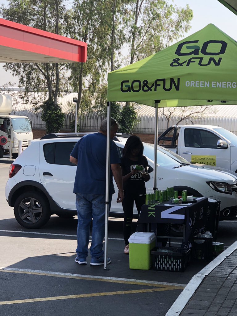 goandfunsa's tweet photo. We’re in spreading the #AmazinglyGoodTaste of #NaturalPower in Fourways and the folks here are loving it! It’s available #EverywhereYouAre and now you can have it #AnytimeYouWant inside North Star Freshtop. May the #energy be with you! https://t.co/XEhr5NkML0