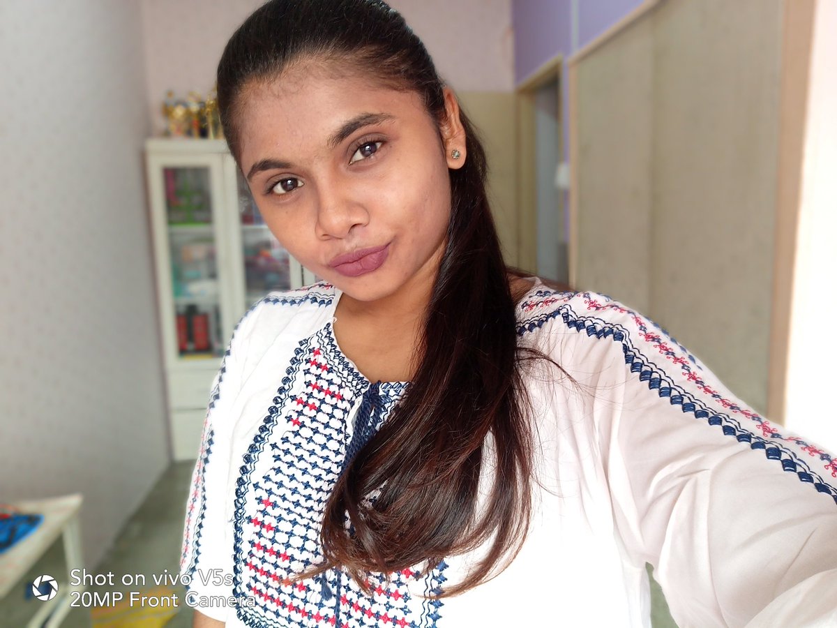 ros99gobi's tweet photo. Take care of ur heart beats which only beats to the heart which cares.

#ladyrose #ootd #casual #fashion #oversizedshirt #sneaker #poser #tan #indianskin #indiangirl #poser #diva #lol #instagood #instalike #instadaily  #igers #igdaily #vscocam https://t.co/peuZIWzxx0